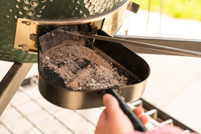 Big Green Egg - Ash remover Pan